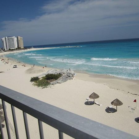 Beachfront Studio Carisa Y Palma Lejlighed Cancún Eksteriør billede